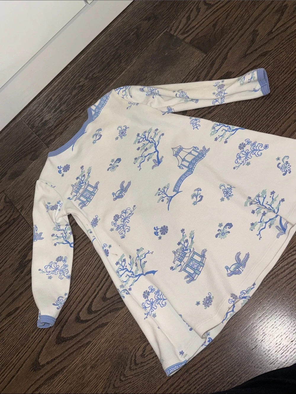 The Beaufort Bonnet Company White and Blue Pagoda Print Girls' Dress 4T